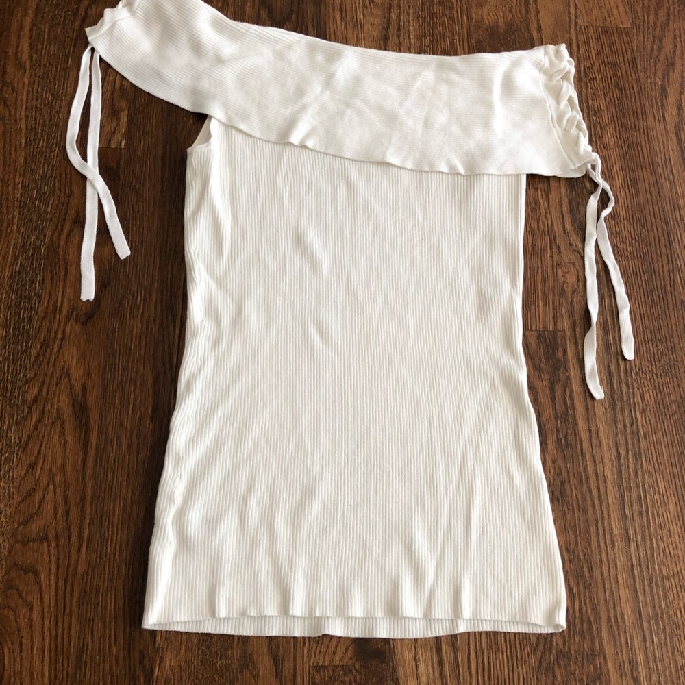 Express | One Shoulder Top - Picture 4 of 6